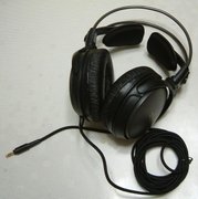 Closed Headphones
